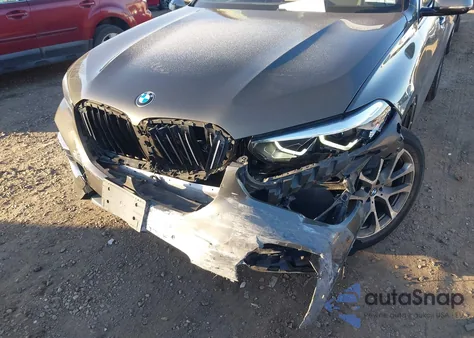 2020 BMW X5 xDrive40I z USA, uszkodzony, nr VIN 5UXCR6C06L9D47805